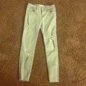 Even though I like them, they don’t fit me.